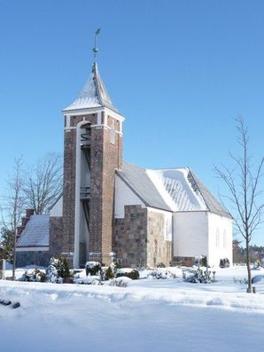 Resen Kirke om vinteren